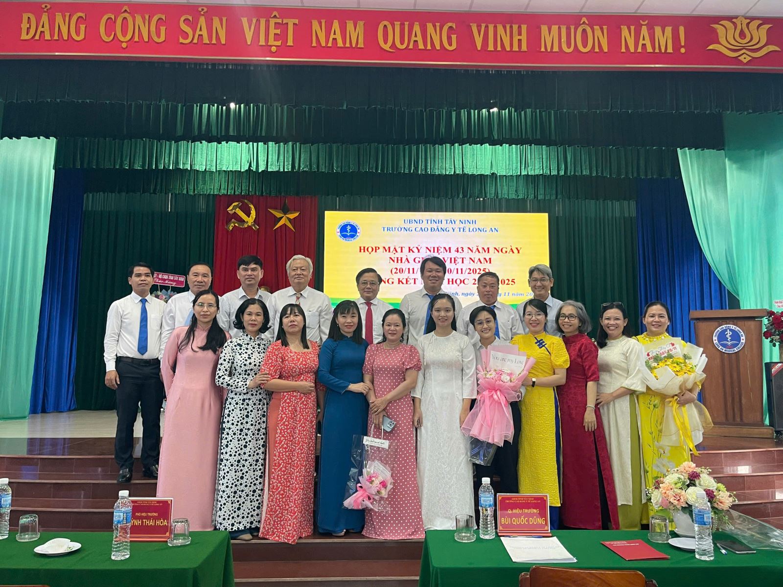 Trường Cao đẳng Y tế Long An: Họp mặt kỷ niệm 43 năm Ngày Nhà giáo Việt Nam, tổng kết năm học 2024-2025